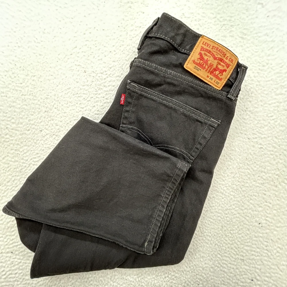 Levi's 550 Jeans Mens 36x32 Relaxed Fit Black Denim Tapered Leg Waterless USA